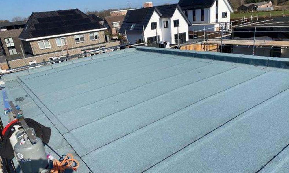 Nieuw dak in Opheusden laten aanleggen Geheel nieuw plat dak aangelegd